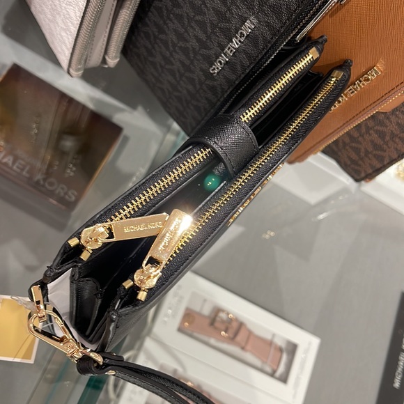 MICHAEL KORS LARGE DOUBLE ZIP WRISTLET WALLET PHONE CASE CLUTCH 
Black - Picture 4 of 16